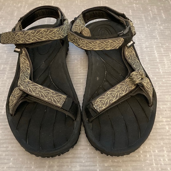 Teva Shoes - Teva Sandals Gray. Women’s size 10